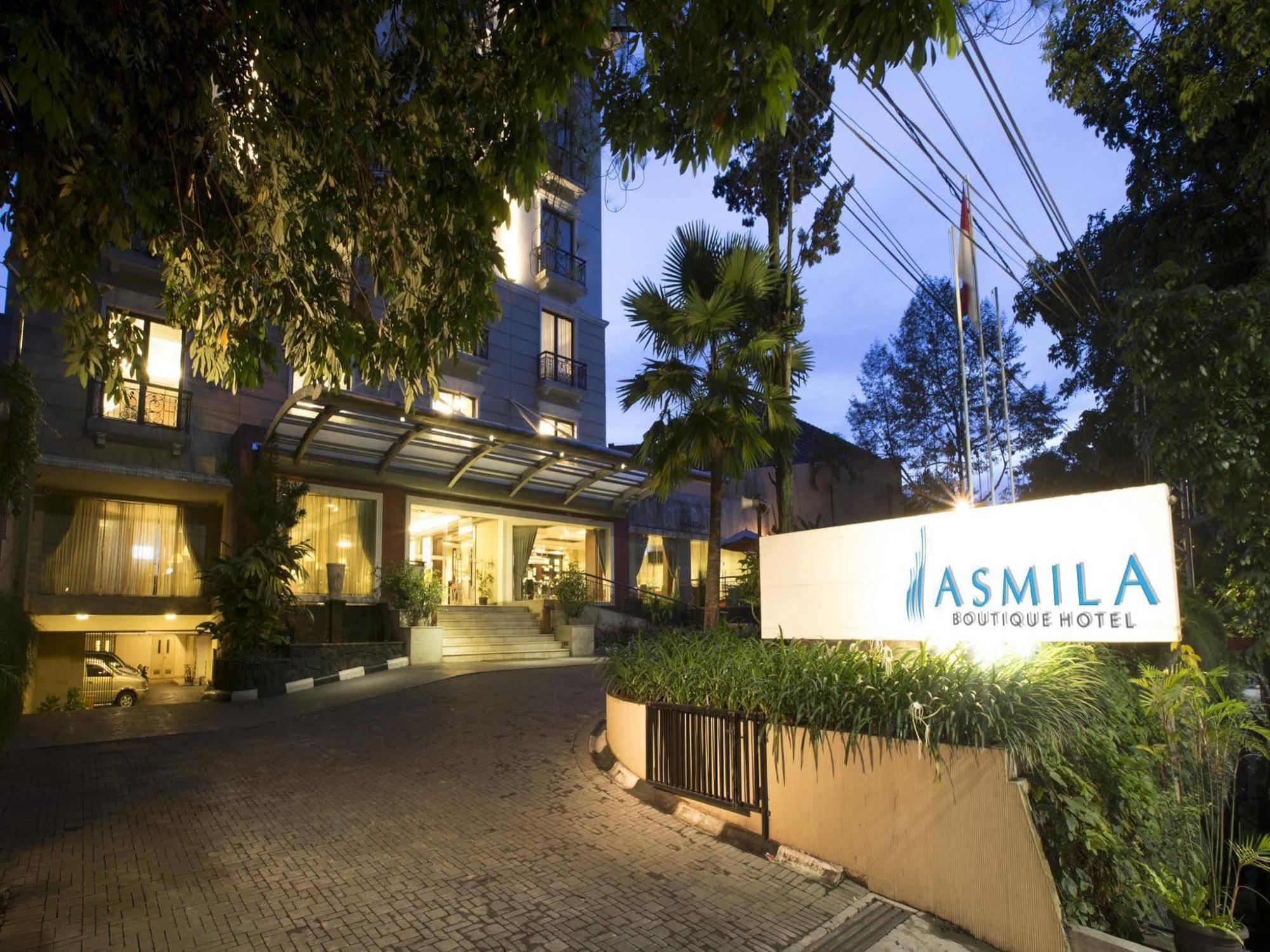 Asmila Boutique Hotel Bandung Exterior photo